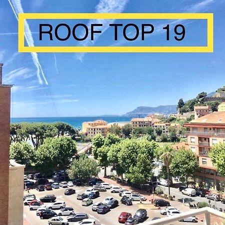 Roof Top 19 Ventimiglia Eksteriør billede